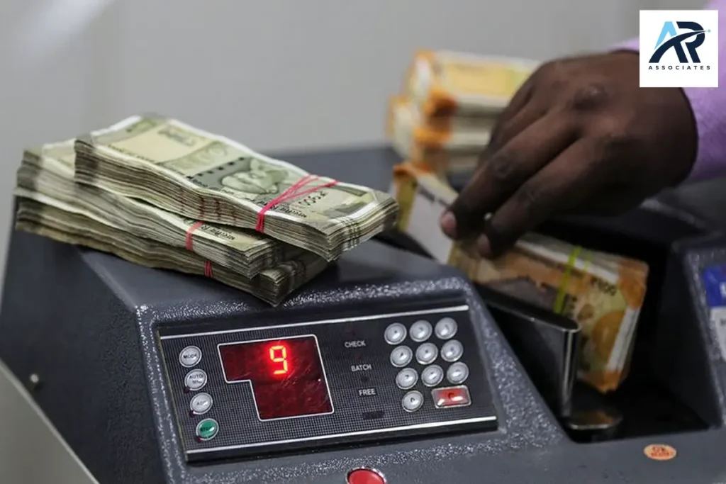 UAE Indian Expats Rethink Remittances as Rupee Hits Record Low Against Dirham