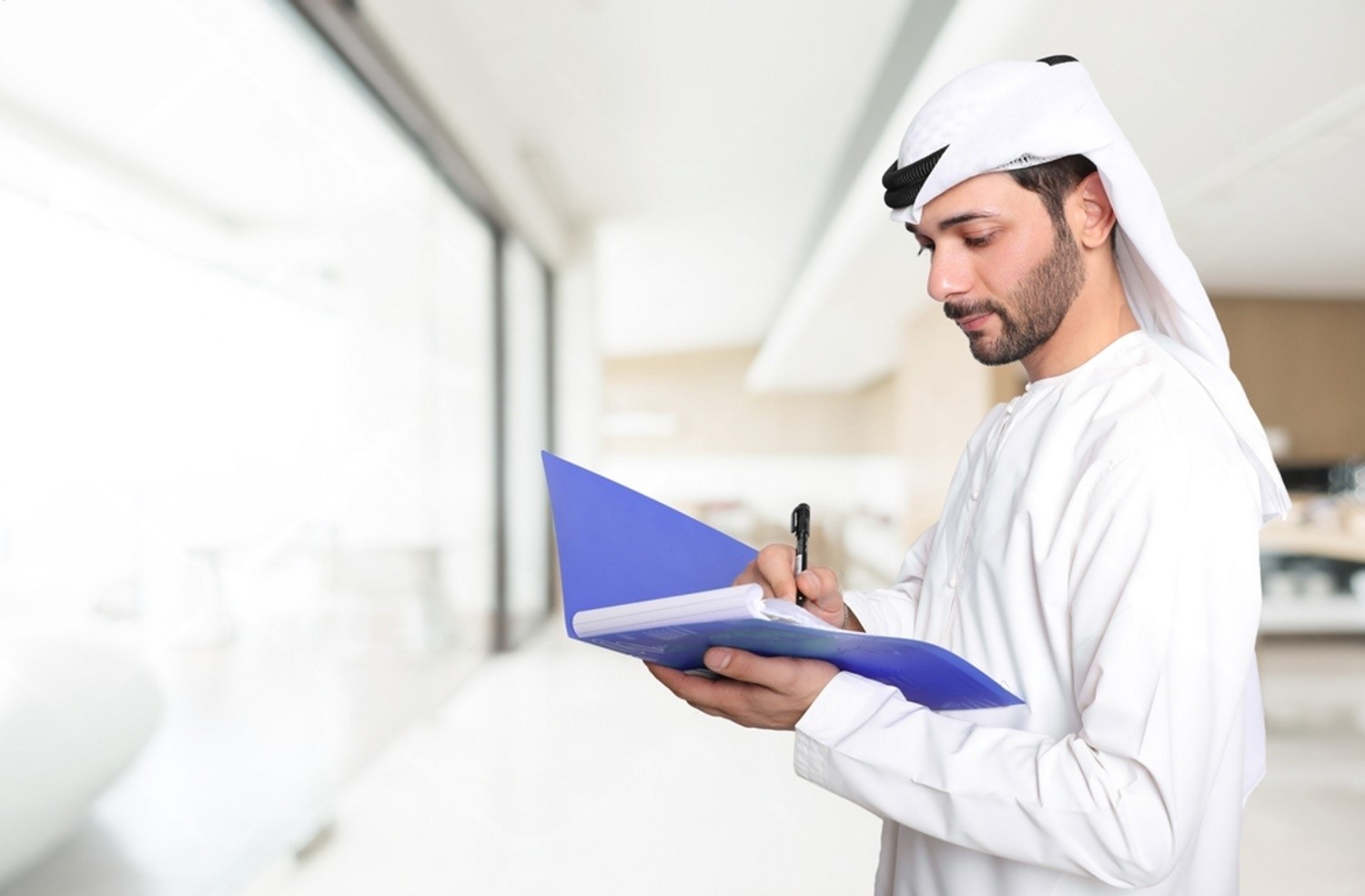 How DIFC Contracts Differ from UAE Mainland Contracts